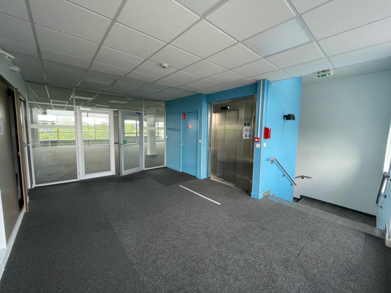 Bureau Villeneuve-d'Ascq 3247m² Location bureau Villeneuve-d'Ascq Nord OLBUR2114162 8